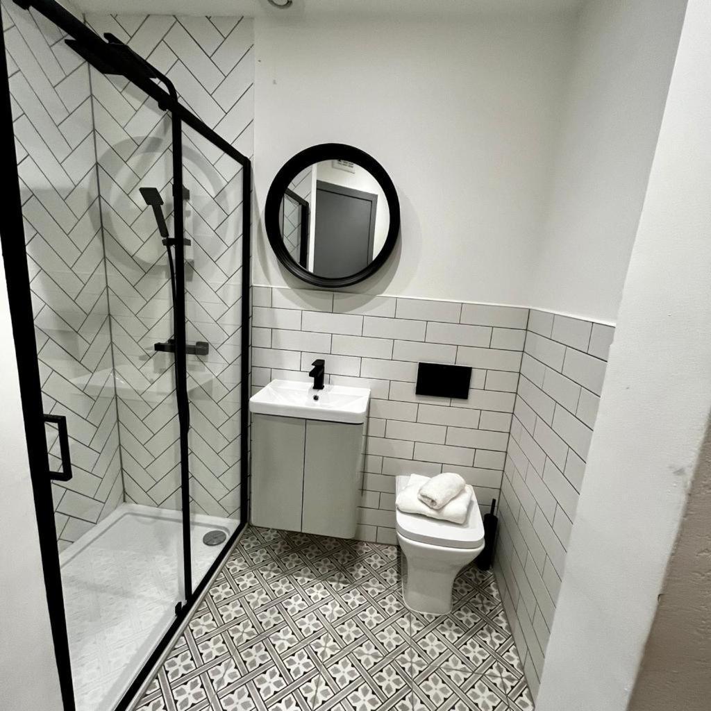1 Bed Apt In West End グラスゴー エクステリア 写真